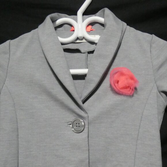H&M | 7-8 years | Grey Dress Jacket | Button-Up Front | Pink Flower and Bow - Picture 4 of 15
